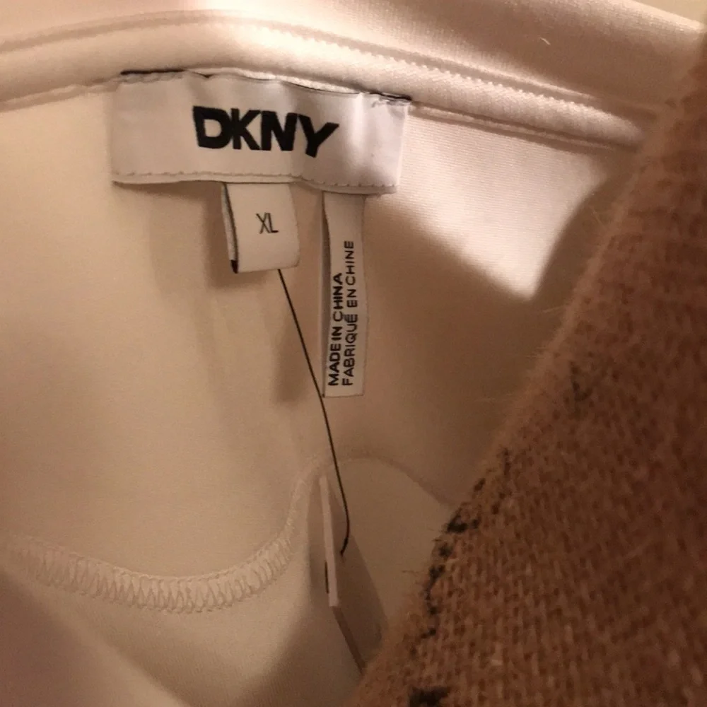 DKNY womens crossing times square print sweatshirt NWT size XL - Picture 9 of 17